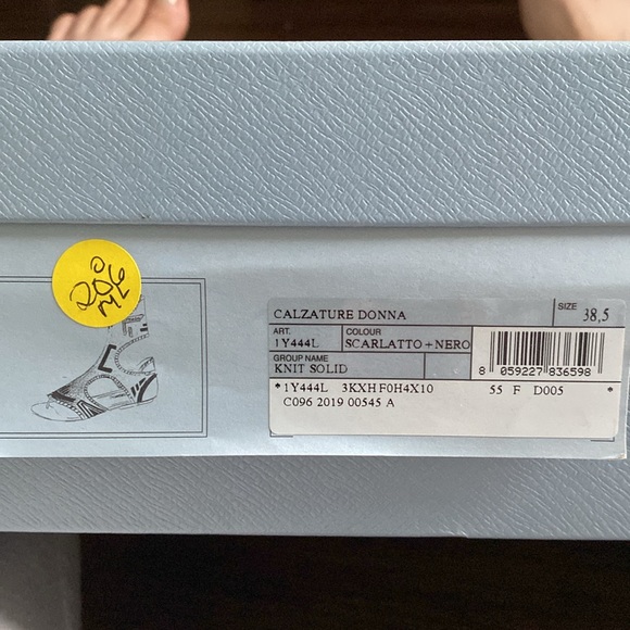 NWT,with box shoe bag.Size 38 1/2 Color Red white and black - Picture 10 of 10